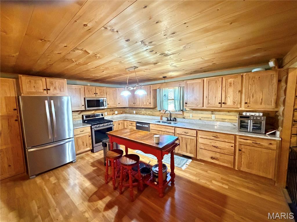 2061 N 425 Street Property Photo 7