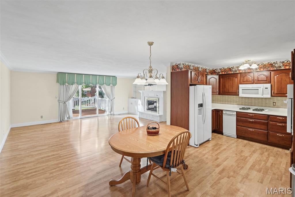 125 E Shore Drive Property Photo 15