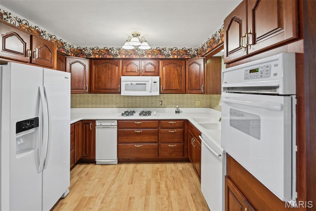 125 E Shore Drive Property Photo 17