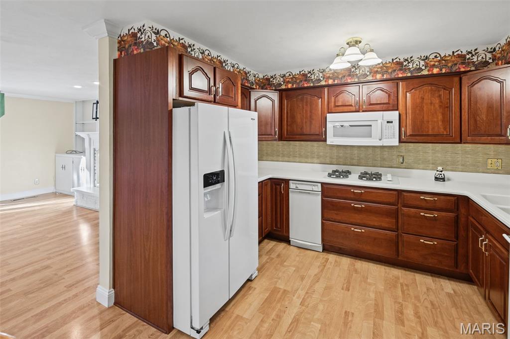 125 E Shore Drive Property Photo 18