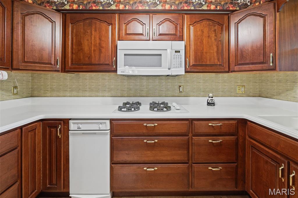 125 E Shore Drive Property Photo 19