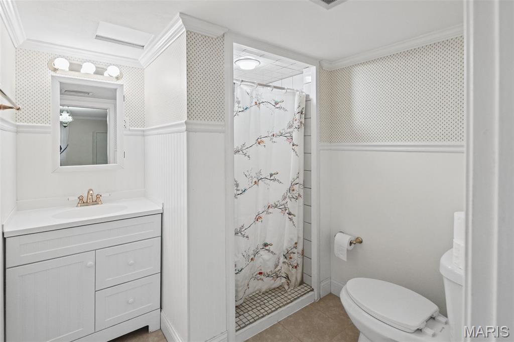 125 E Shore Drive Property Photo 39