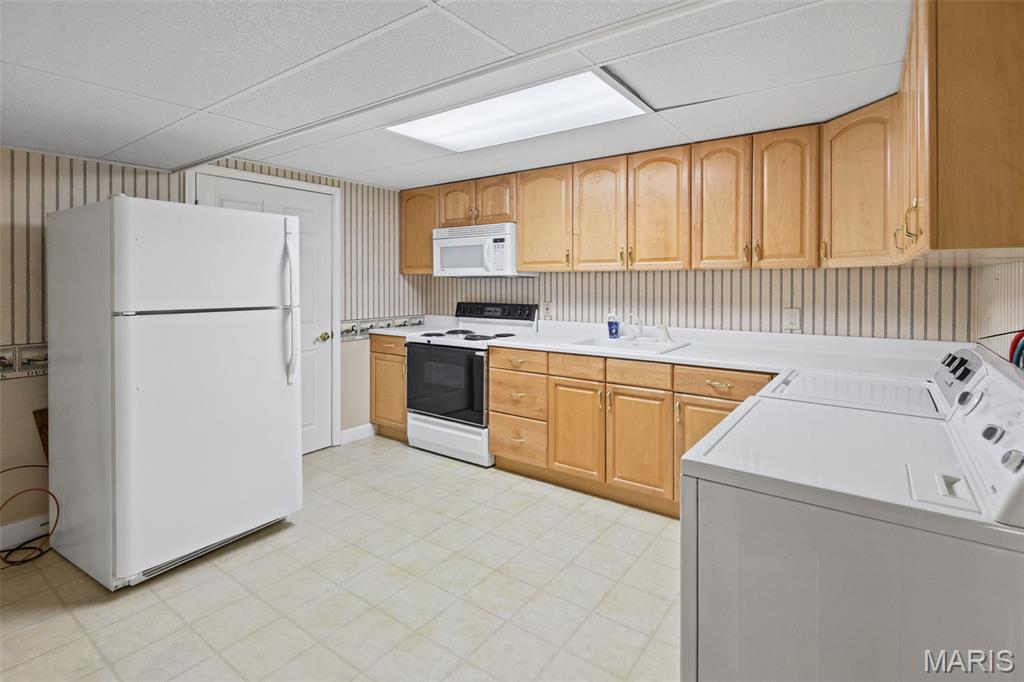 125 E Shore Drive Property Photo 40
