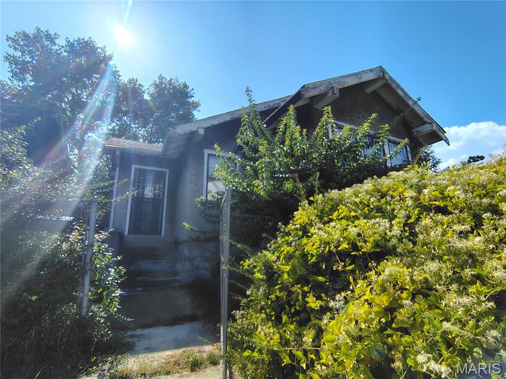 5452 W Florissant Avenue Property Photo 7