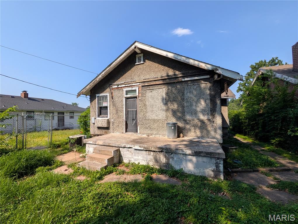 5452 W Florissant Avenue Property Photo 8