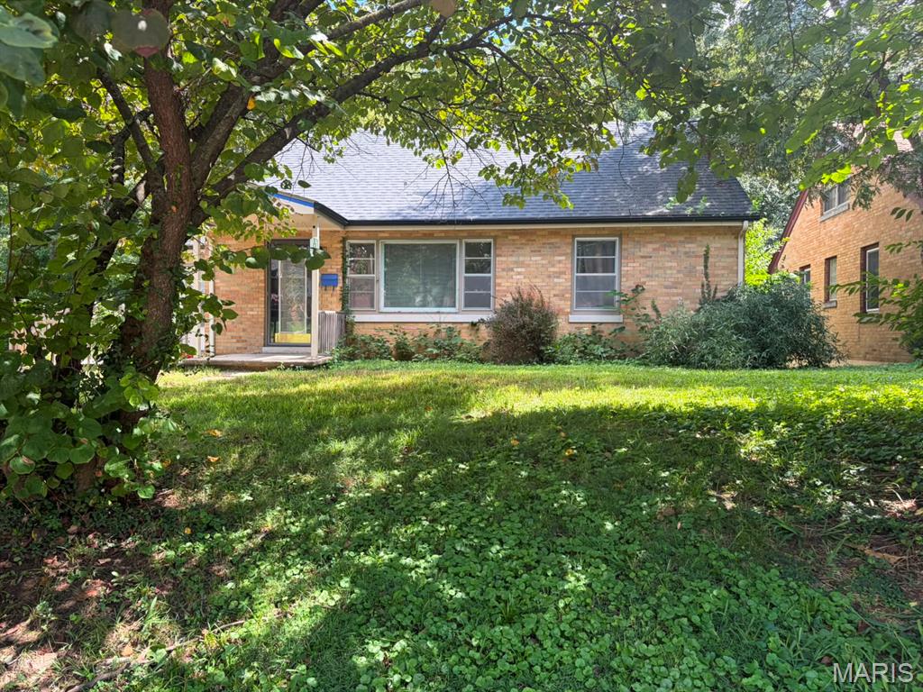 1021 Hawthorne Parkway Property Photo 2