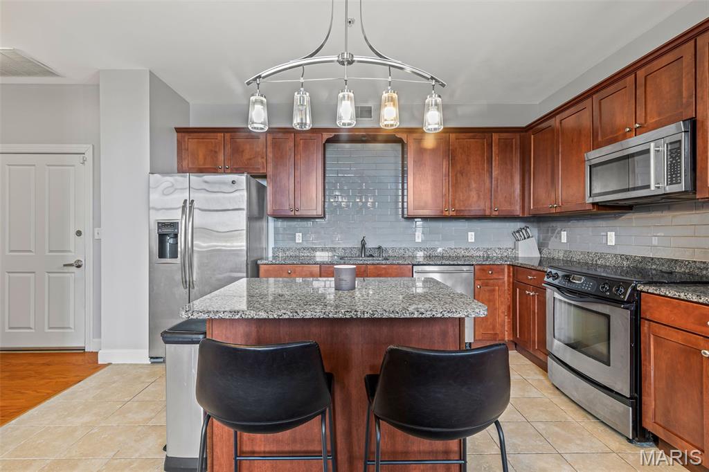 1515 Lafayette Ave 109 Property Photo 3