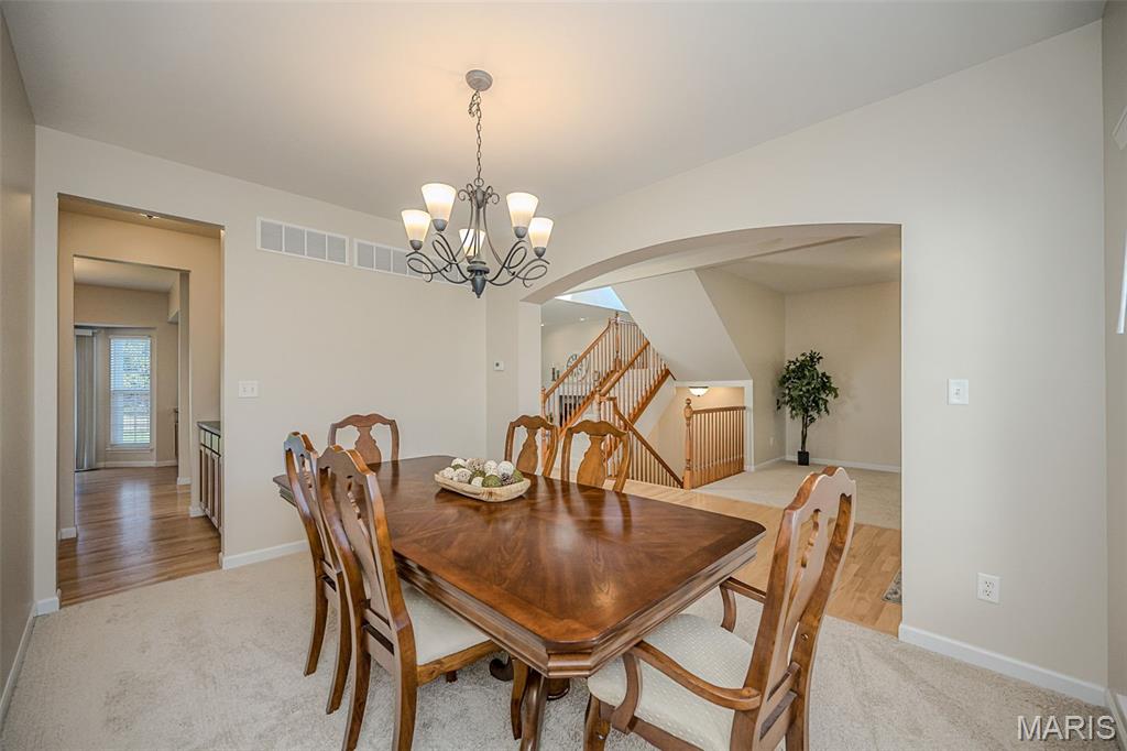 1048 Pierpoint Lane Property Photo 7