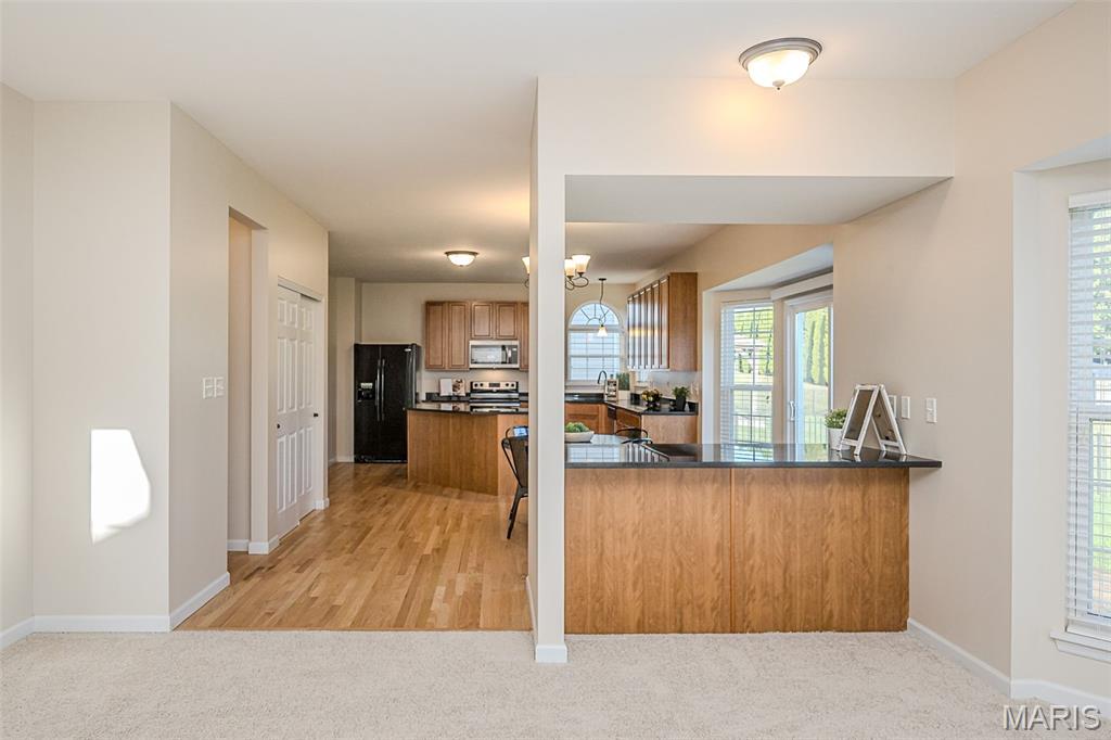1048 Pierpoint Lane Property Photo 15