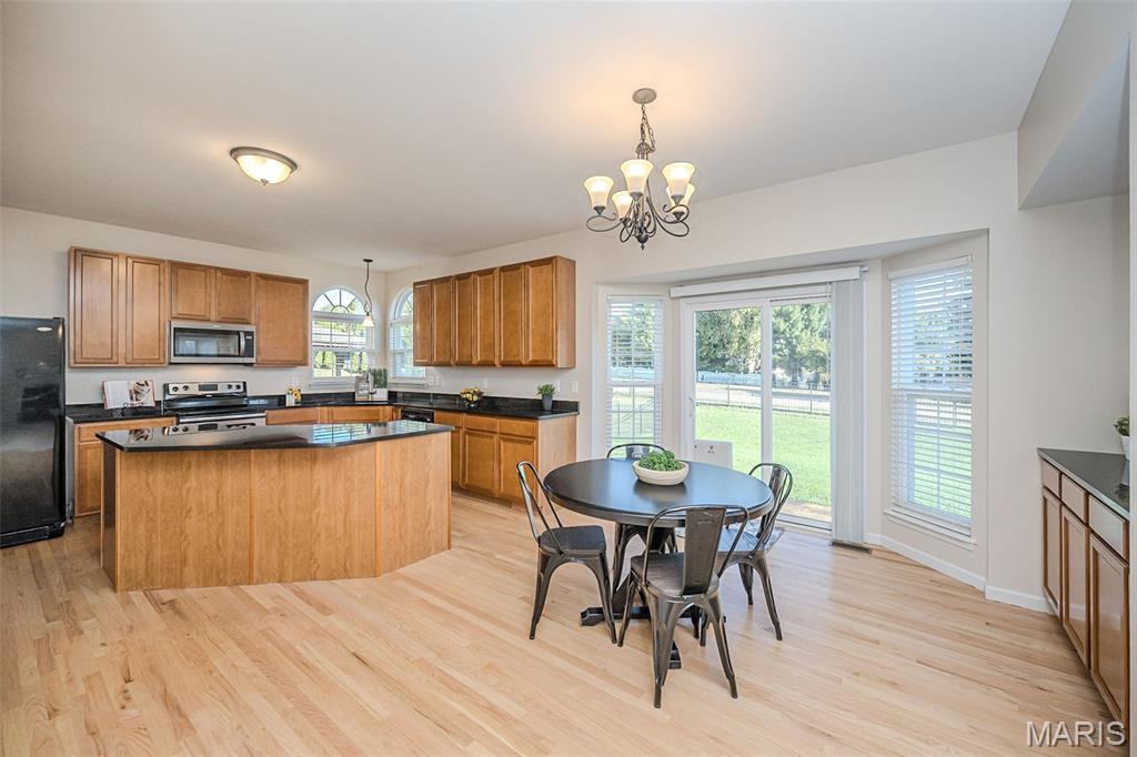 1048 Pierpoint Lane Property Photo 17