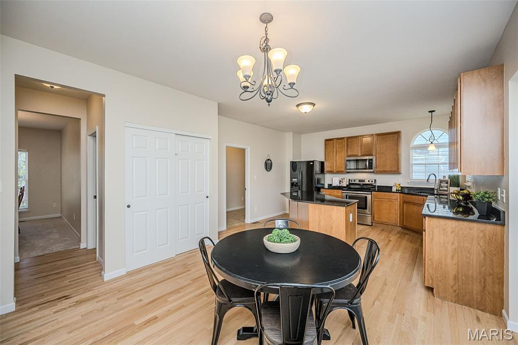 1048 Pierpoint Lane Property Photo 18