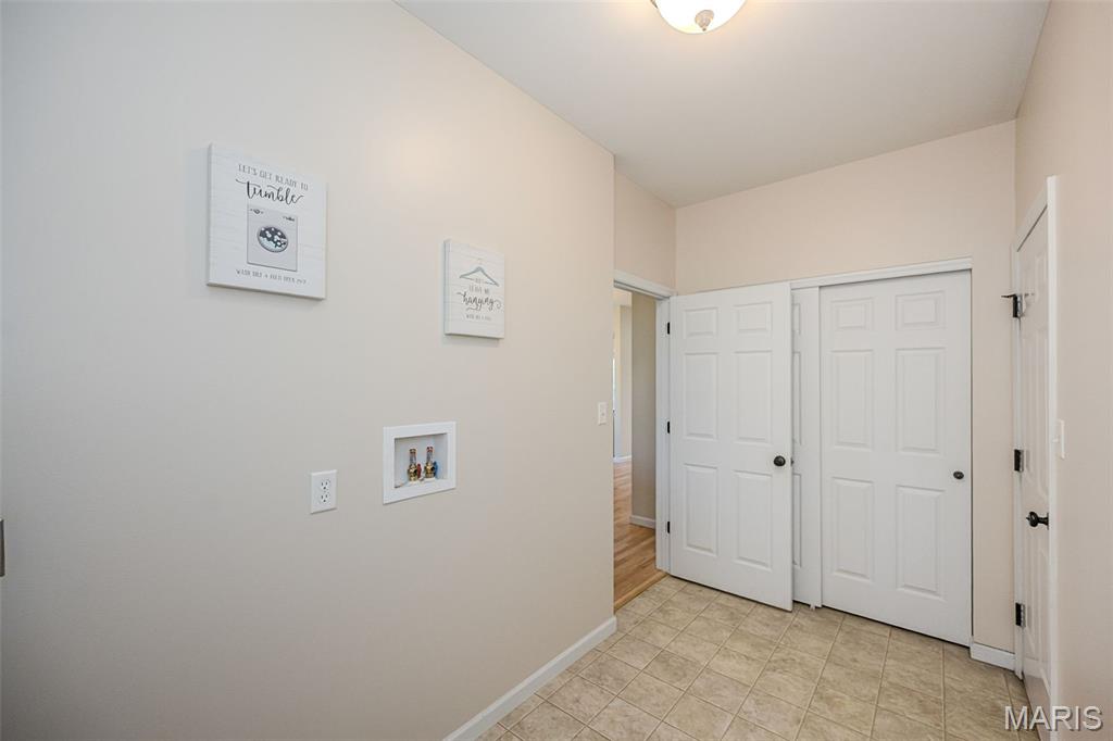 1048 Pierpoint Lane Property Photo 26