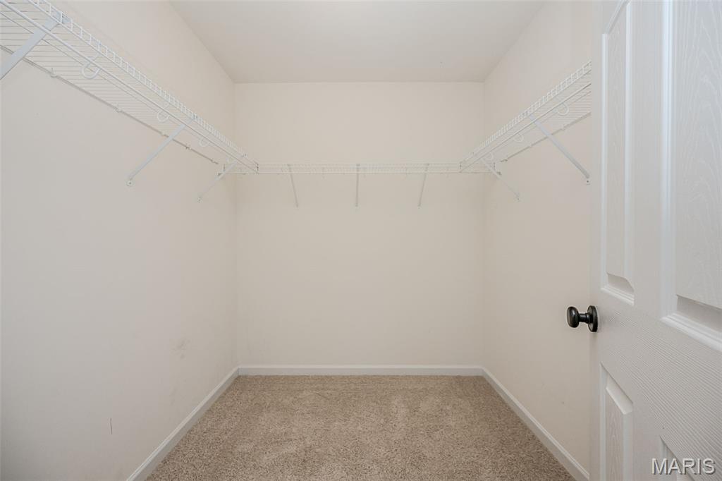 1048 Pierpoint Lane Property Photo 34