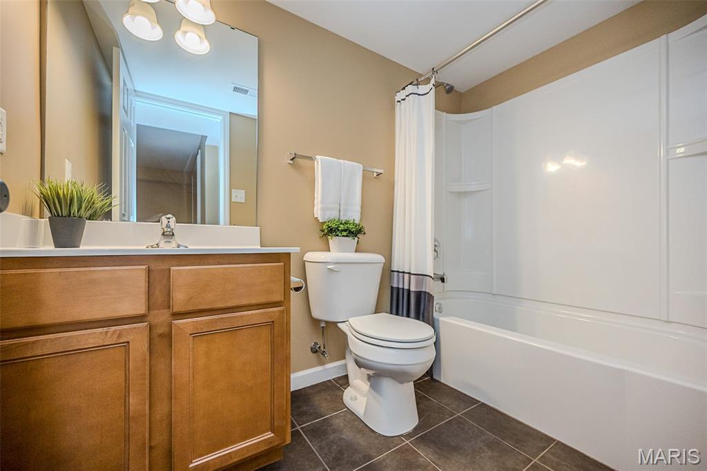 1048 Pierpoint Lane Property Photo 52