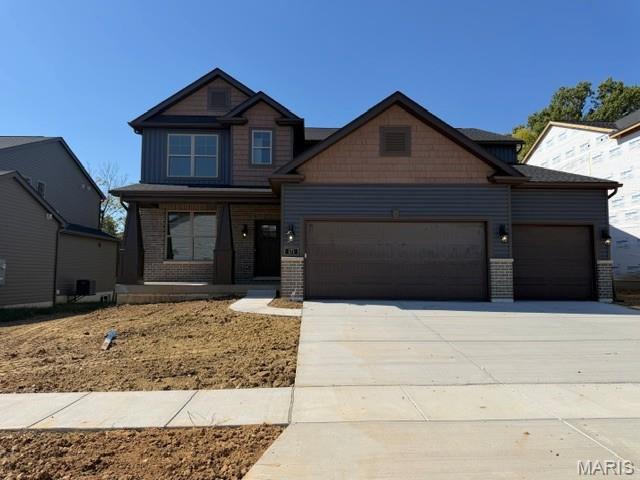 171 Cardow Drive Property Photo 1