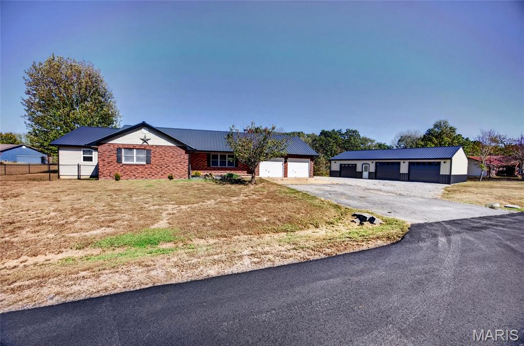 21180 Reason Lane Property Photo 1