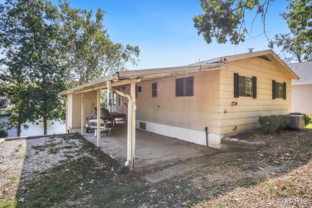 1862 Lakeshore Drive Property Photo 1