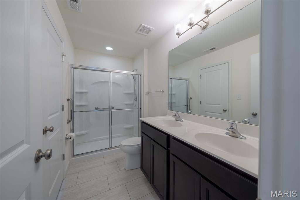 815 Locust Street Property Photo 16