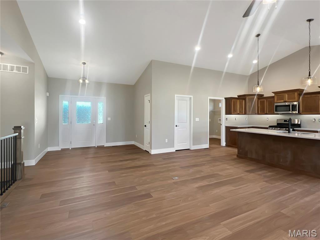 1840 Wellington Lane Property Photo 3
