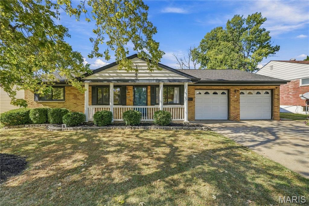 1943 Brown Road Property Photo 1