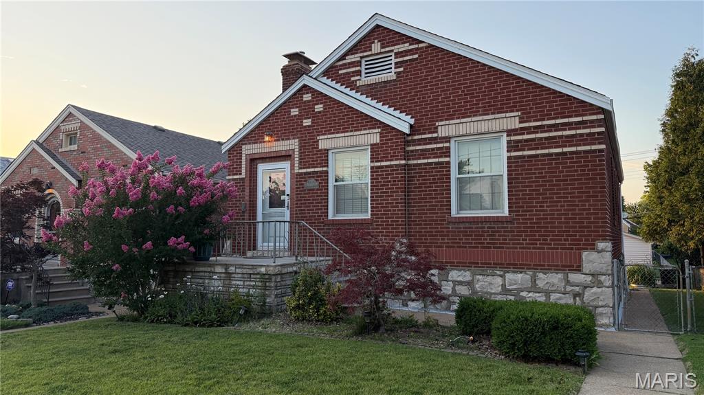 5645 Tholozan Avenue Property Photo 1