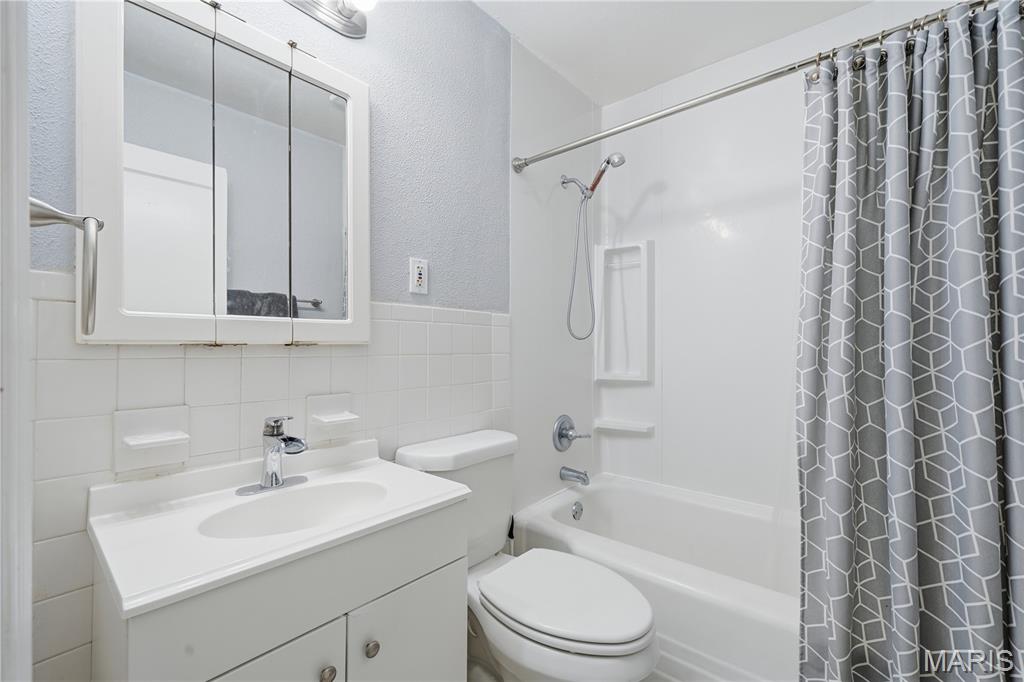 9407 Echo Lane Property Photo 14