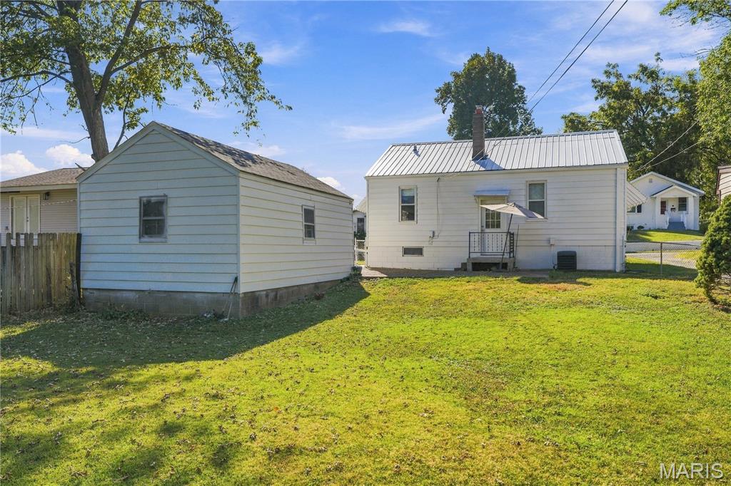 9407 Echo Lane Property Photo 16
