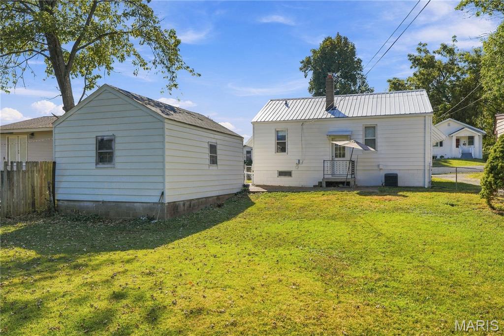 9407 Echo Lane Property Photo 17