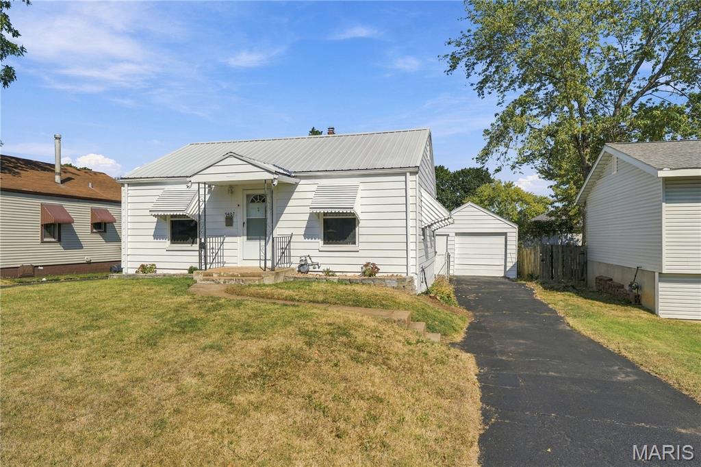 9407 Echo Lane Property Photo 21