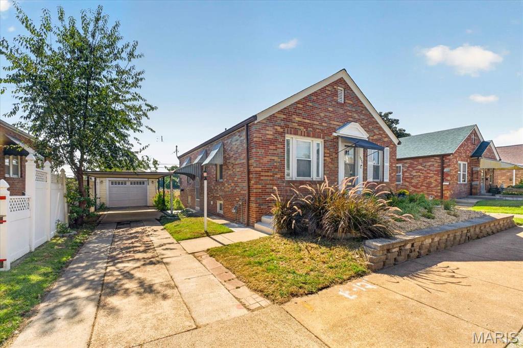 5348 Sunshine Drive Property Photo 4