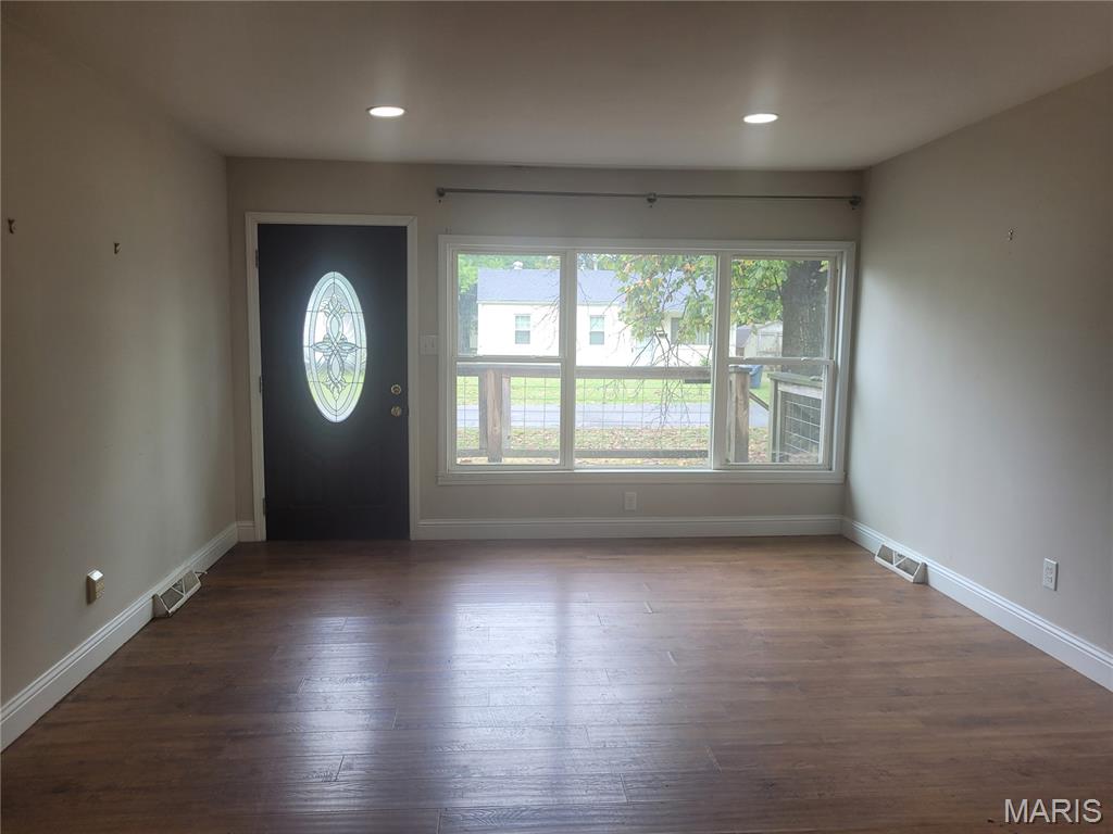 204 Easy Street Property Photo 4