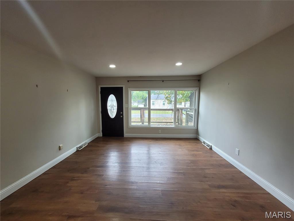 204 Easy Street Property Photo 5