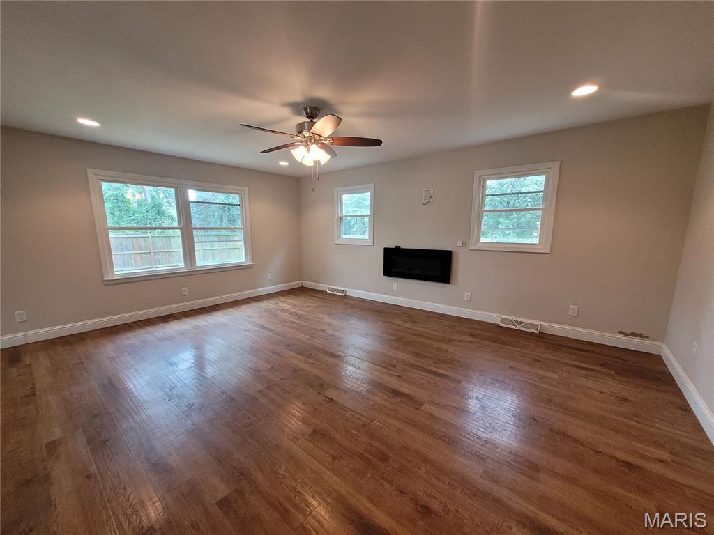 204 Easy Street Property Photo 15