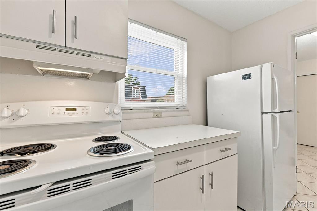 10332 Corbeil Drive Property Photo 8