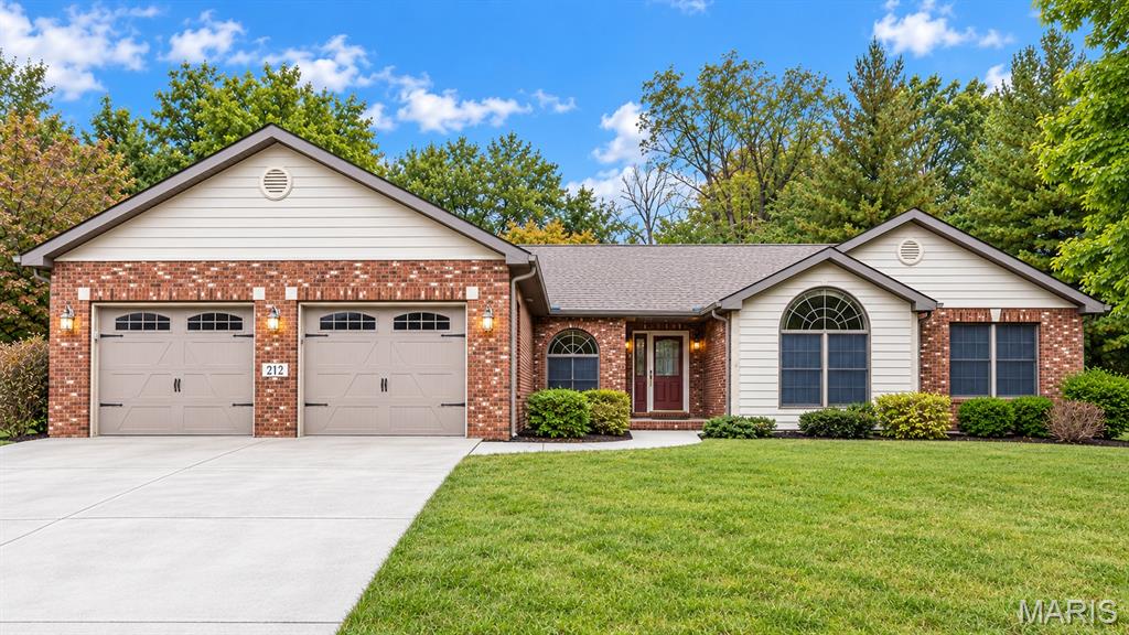 212 Keeneland Court Property Photo 1