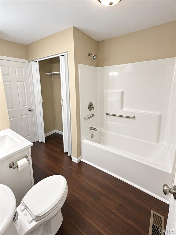 37 Gold Run Drive B Property Photo 5