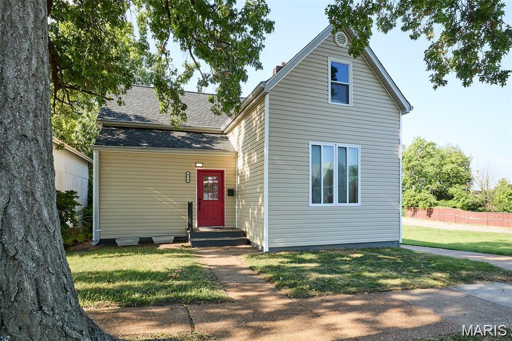 4528 Tholozan Avenue Property Photo 1