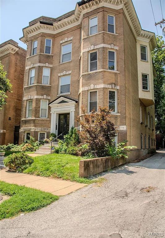 411 Newstead Ave 1n Property Photo 1