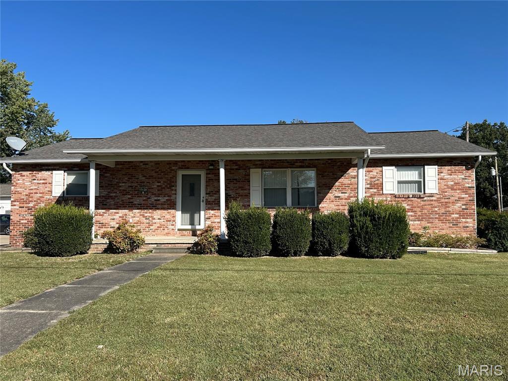 802 N Poplar Street Property Photo 1