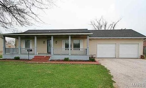 109 W Outer Road Property Photo 1