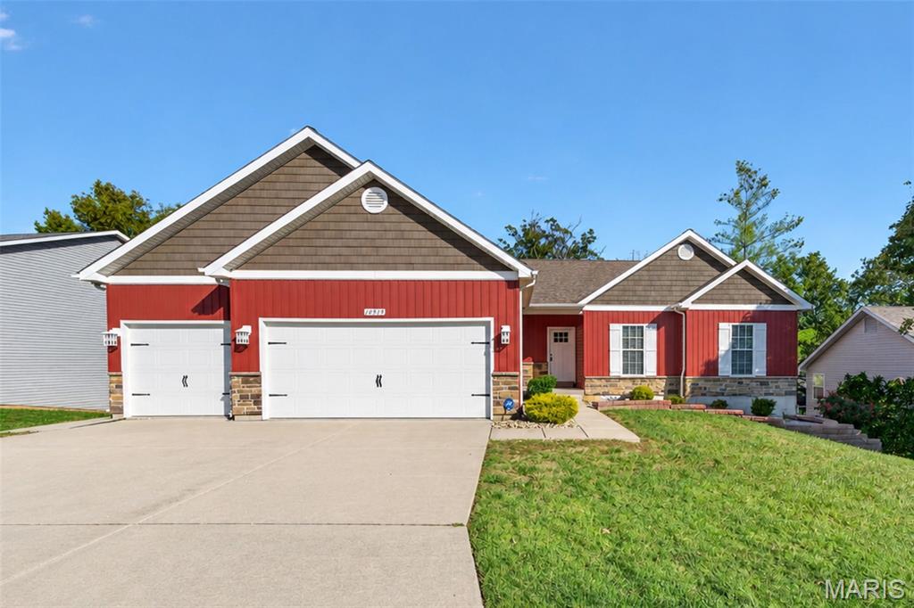 10313 Fairway Drive Property Photo 1