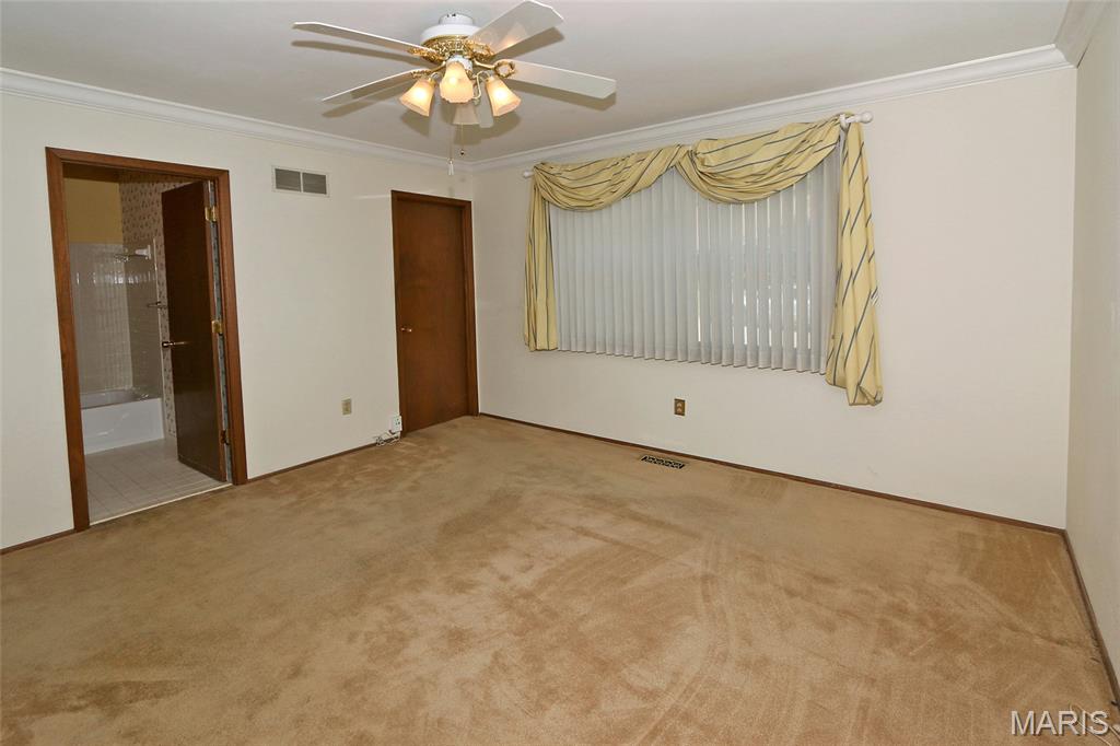 560 Running Creek Drive Property Photo 17