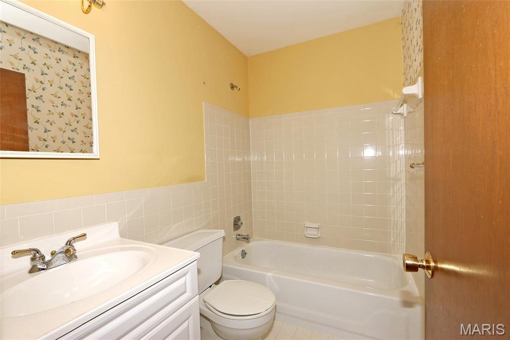 560 Running Creek Drive Property Photo 18