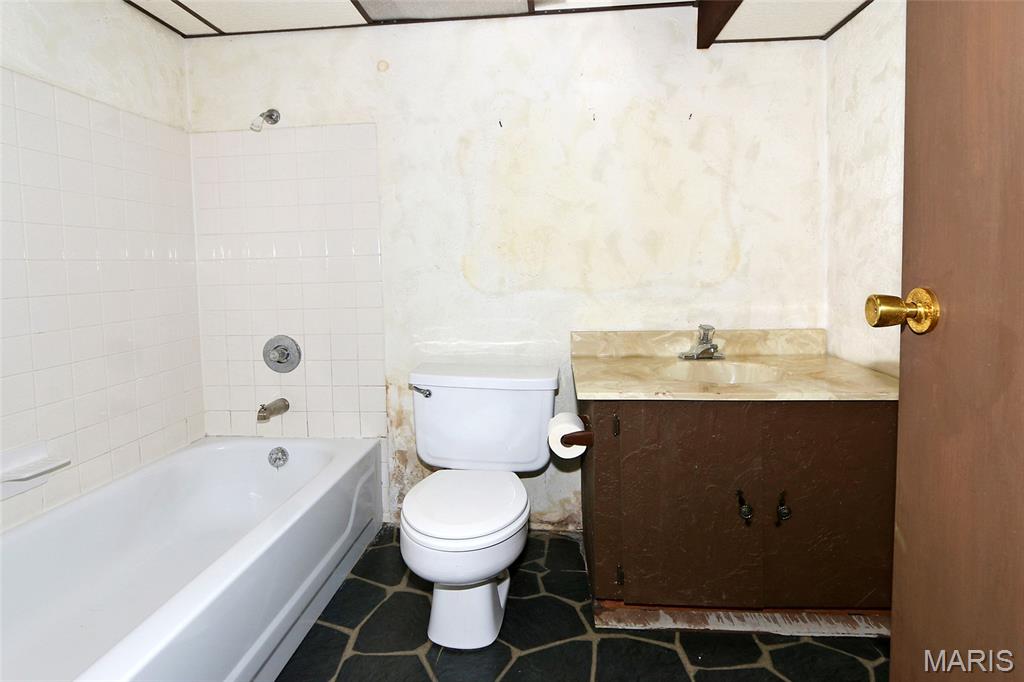 560 Running Creek Drive Property Photo 29