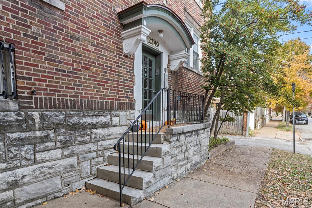 2249 Klemm Street A Property Photo 1