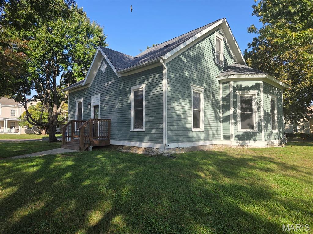 614 White Street Property Photo 5