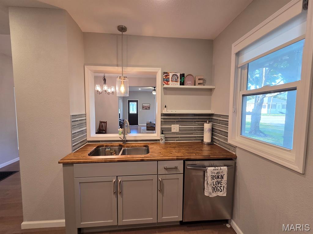 614 White Street Property Photo 17