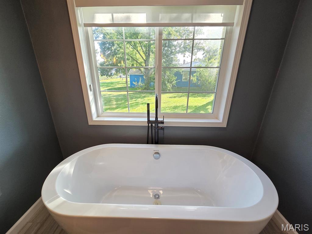 614 White Street Property Photo 32
