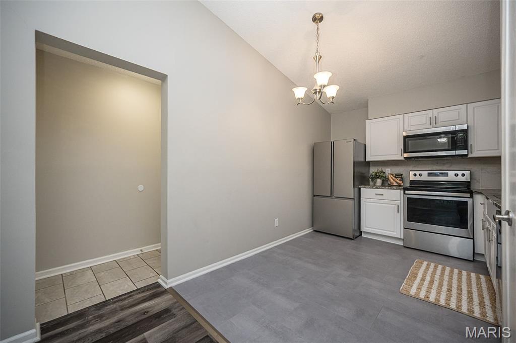 5281 Cricket Glen Court G Property Photo 6