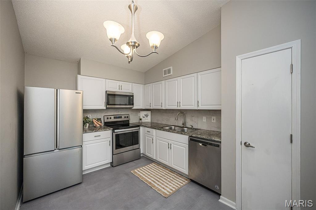 5281 Cricket Glen Court G Property Photo 9